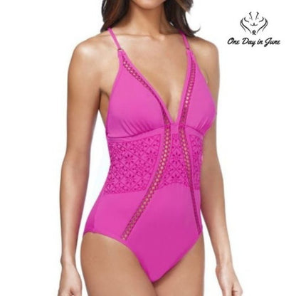 Ambrielle Embroidered One Piece Size M