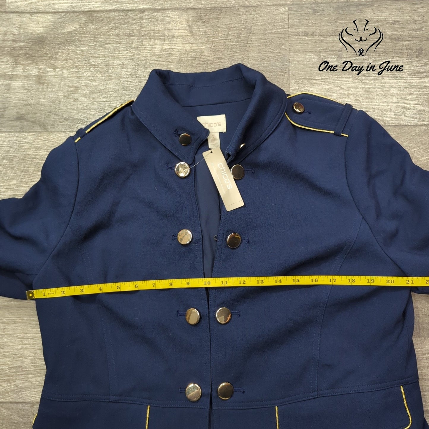 Chico's Hook and Loop Closure Jacket Size 2 (12)