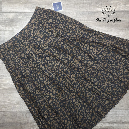 Kaari Blue Winter Bloom Leopard Print Pleated Midi Skirt NWT Size 8