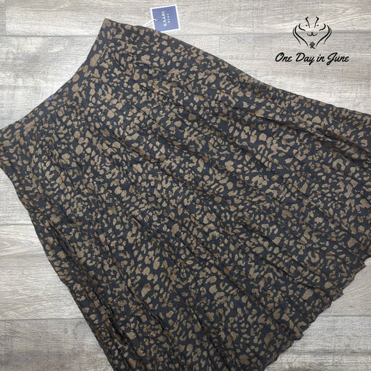 Kaari Blue Winter Bloom Leopard Print Pleated Midi Skirt NWT Size 8