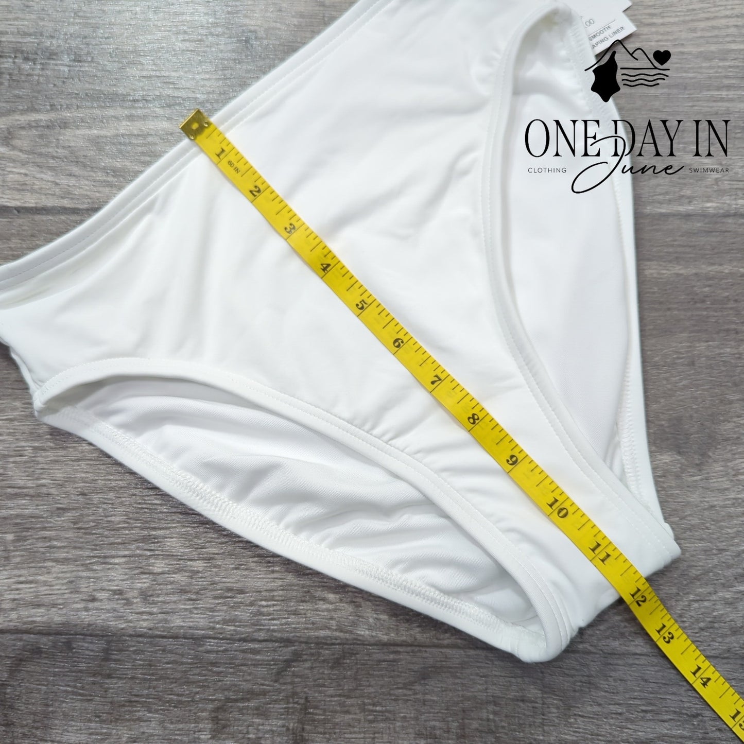 Carmen Marc Valvo Smooth Shaping Bikini Bottom Size S