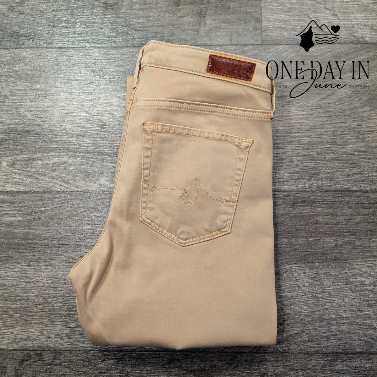 AG Adriano Goldschmied The Prima Mid Rise Cigarette Jeans Beige NWT Size 4 (27)