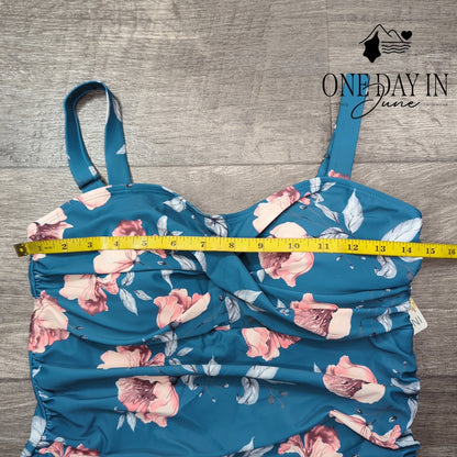 Shekini Twist Front Boyshort Swimdress One Piece Swimsuit Size M