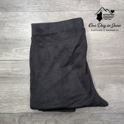 Hue Ultra Faux Suede Leggings Size L