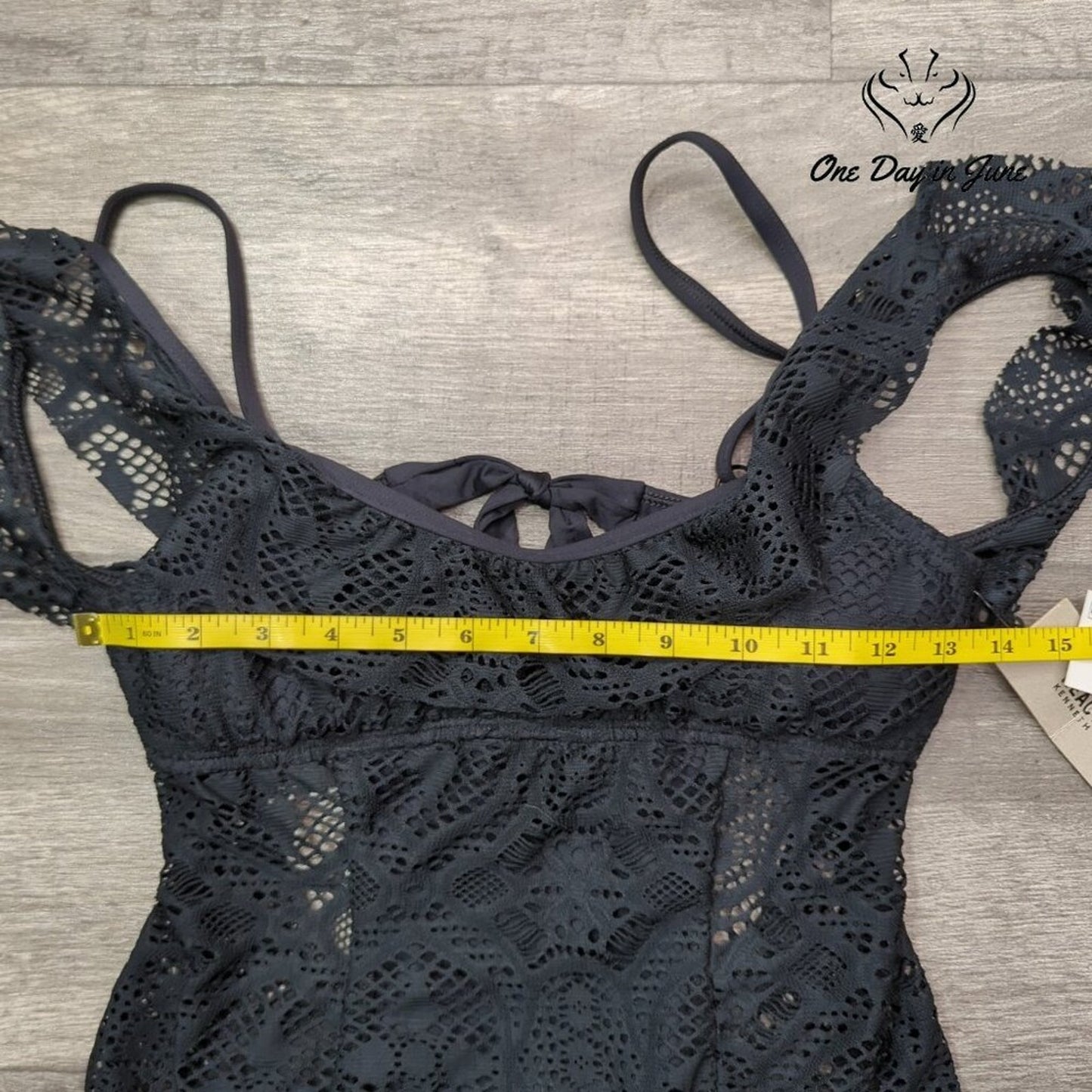 Kenneth Cole Reaction One Piece Swimsuit Lace Crochet Cutout NWT $106 Size S