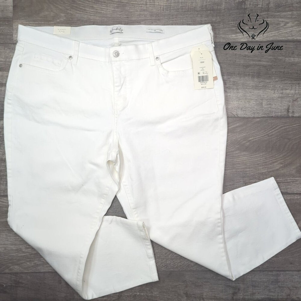 Wonderly Plus Size Mid Rise Skinny Crop Jeans White NWT $59.50 Size 18W