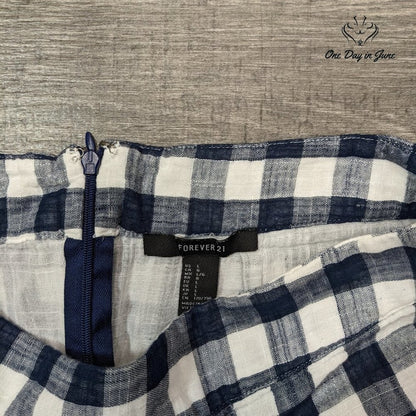 Forever 21 Light Cotton Mini Skirt Size L