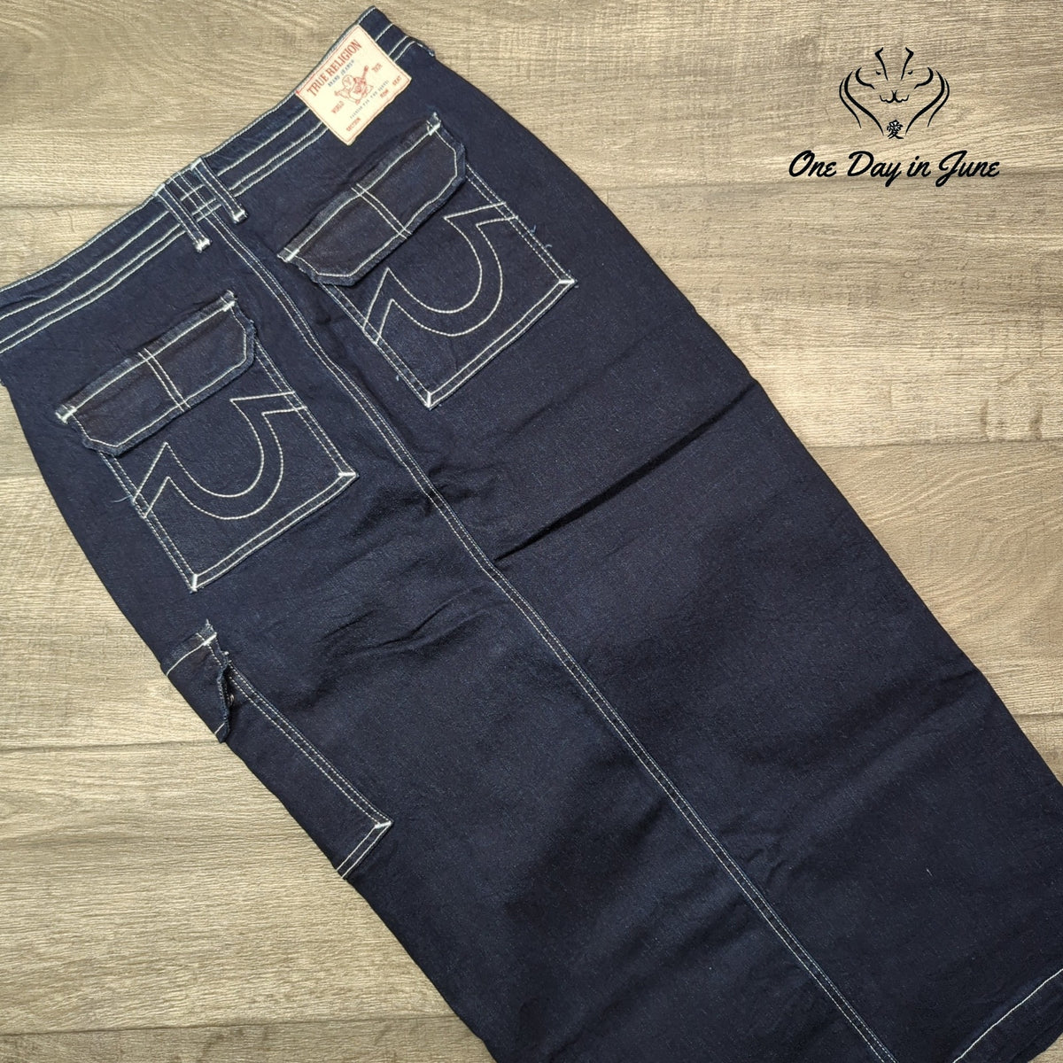 True Religion Denim Cargo Maxi Skirt Dark Wash Body Rinse NWT Size 28 (6)