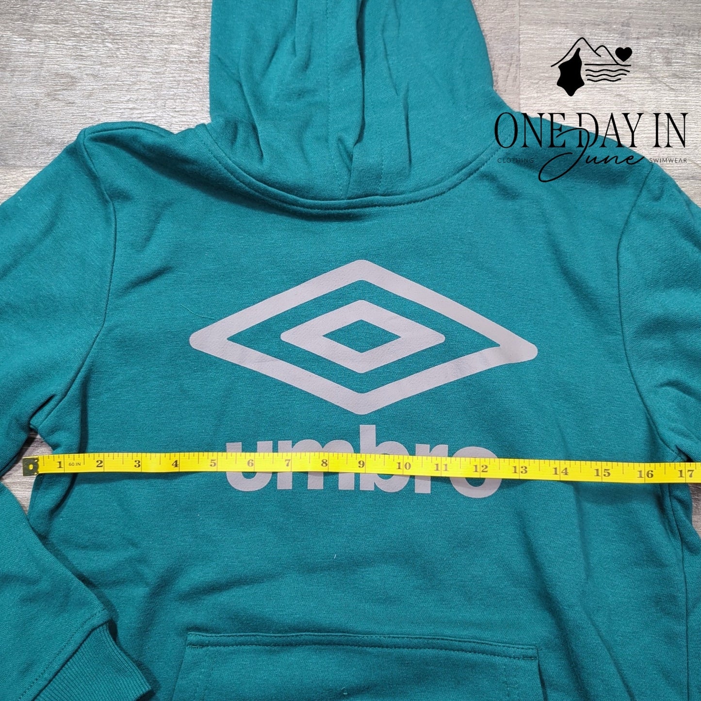 Umbro Pull Over Hoodie Size L (14/16)