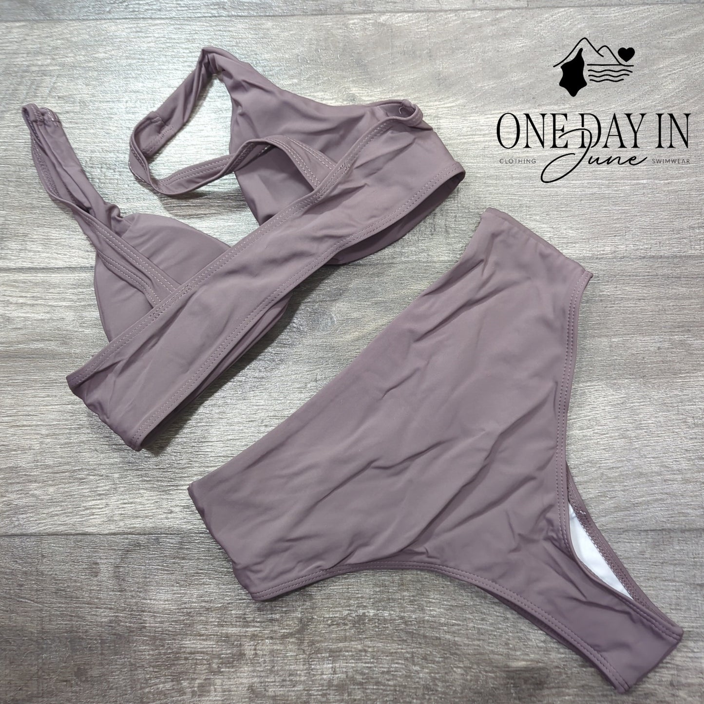 Aleumdr Knot Front Cheeky Bikini Swimsuit Size M