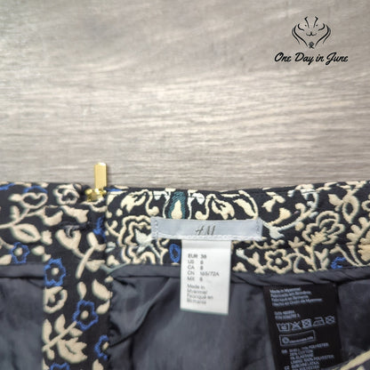 H&M Lined Mini Skirt Size 8