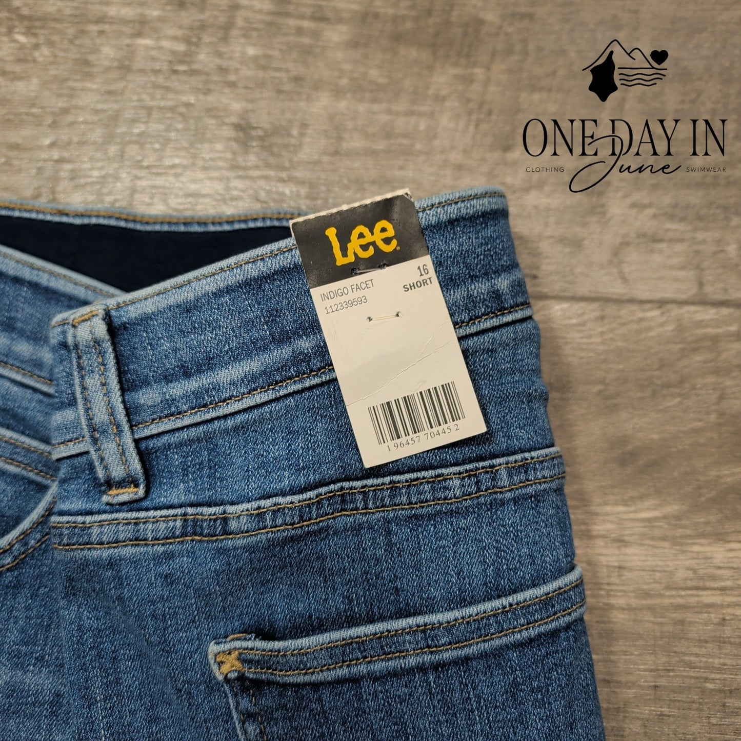 Lee Mid Rise Bootcut Jeans Size 16 Short