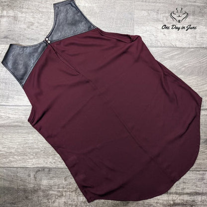 New York & Company Sheer Sleeveless Top Size S