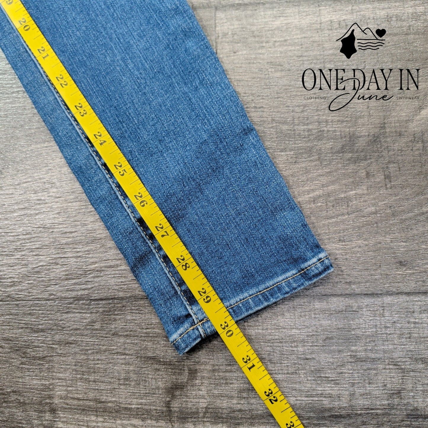 AG Adriano Goldschmied The Mila Super High Rise Skinny Jeans Blue NWT Size 4 (27