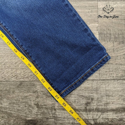 Cato Est 1969 Skinny Crop Jeans Size 8