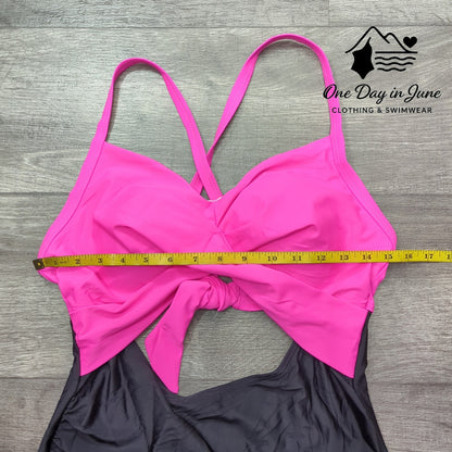 American Trends Cross Front Tie Back Cut Out One Piece Swimsuit Size L