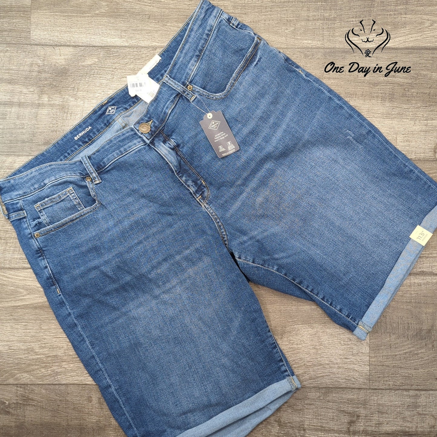 St. John's Bay Plus Size Bermuda Denim Shorts Size 24W