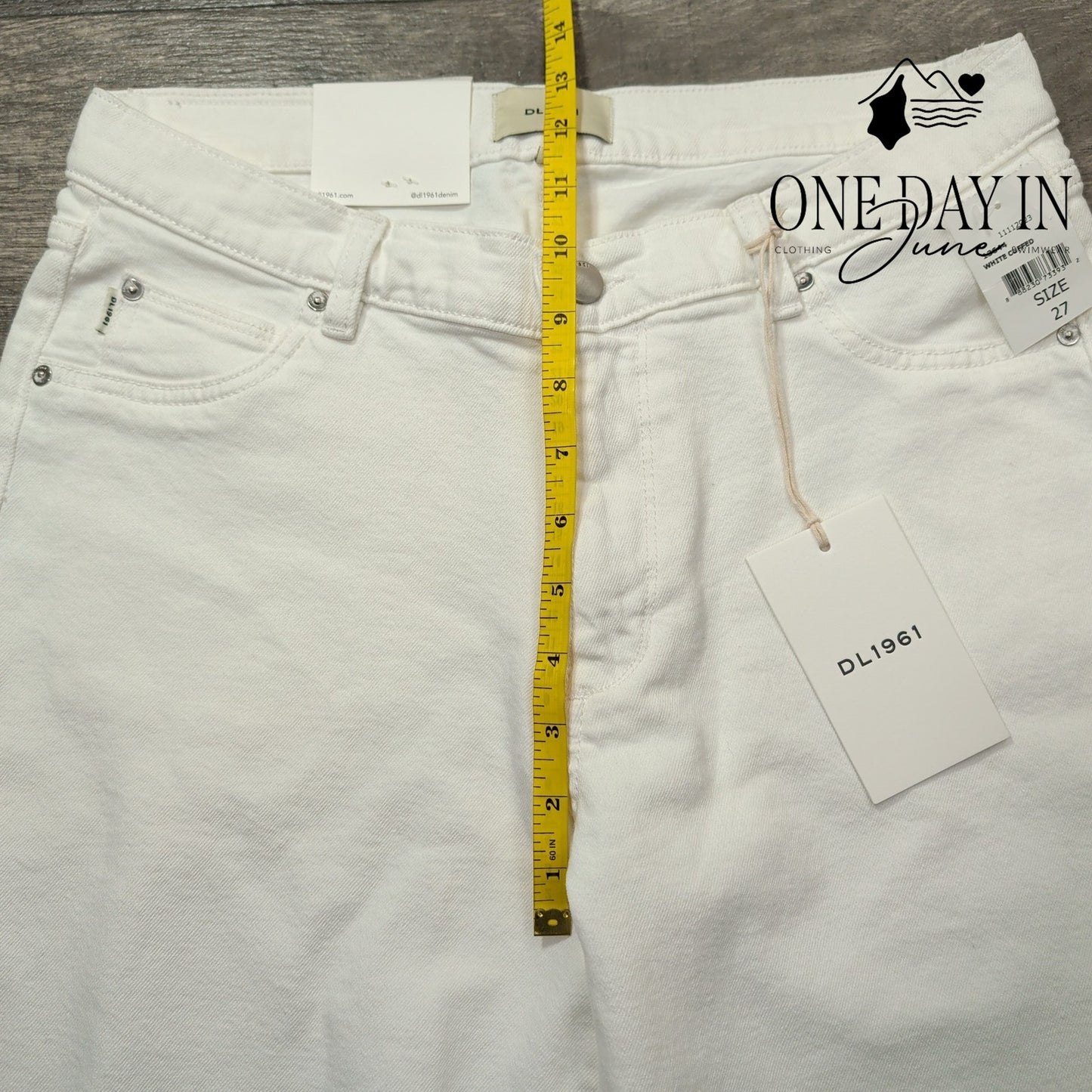 DL1961 Thea Boyfriend Jeans White Cuffed Relaxed Tapered NWT Size 4 (27)