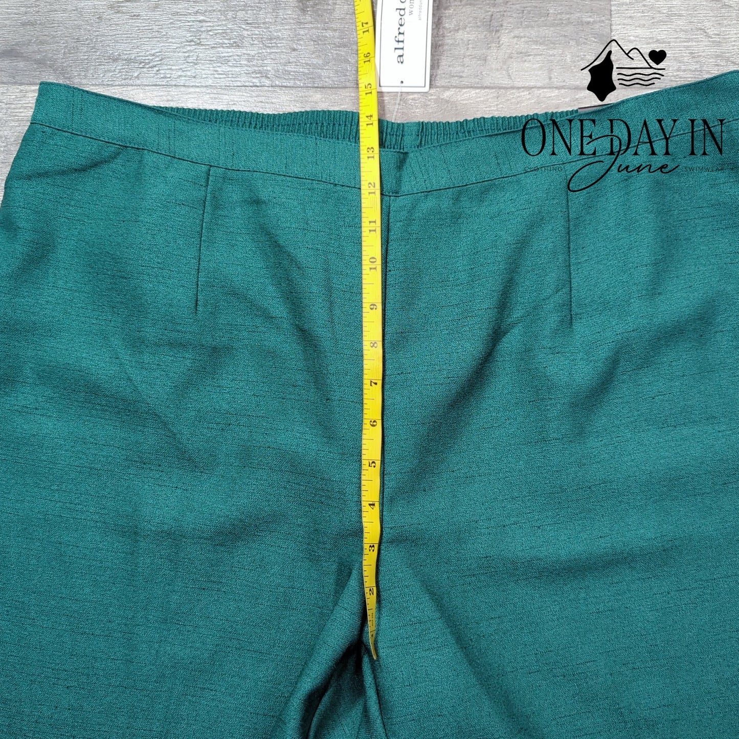 Alfred Dunner Plus Size Classic Fit Proportioned Short Pants Size 20W