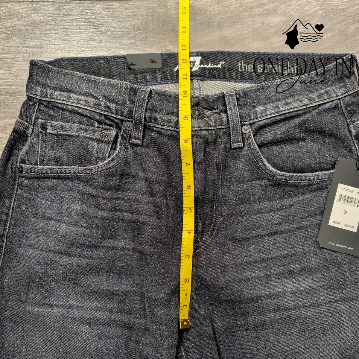 7 For All Mankind The Straight Jeans Black Distressed Straight NWT Size 28X34