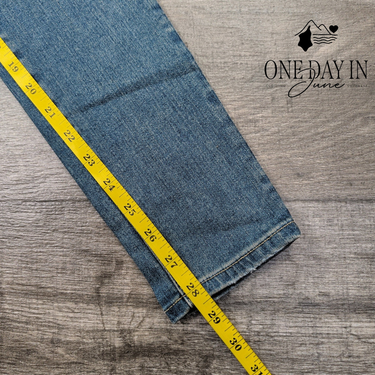 AG Adriano Goldschmied The Mila Ankle Super High Rise Skinny Jeans NWT Size 4