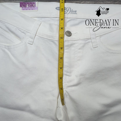 Old Navy The Diva Boot Cut Jeans Size 4