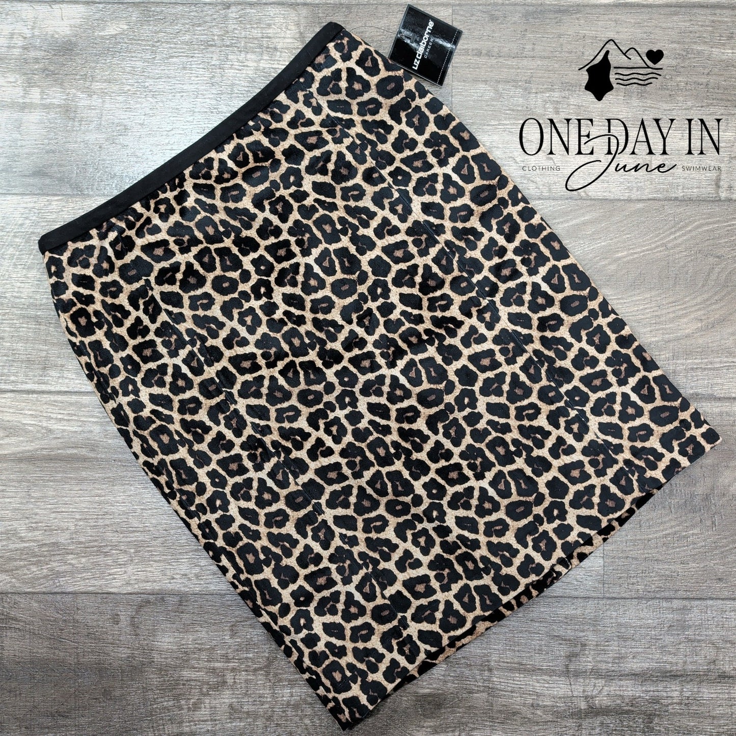 Liz Claiborne Leopard Pencil Skirt Size 8