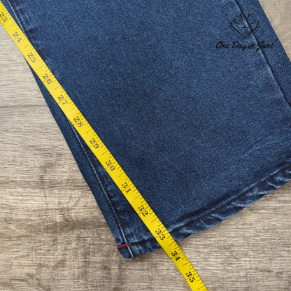 True Religion Ricky Relaxed Straight Leg Jeans Size 32