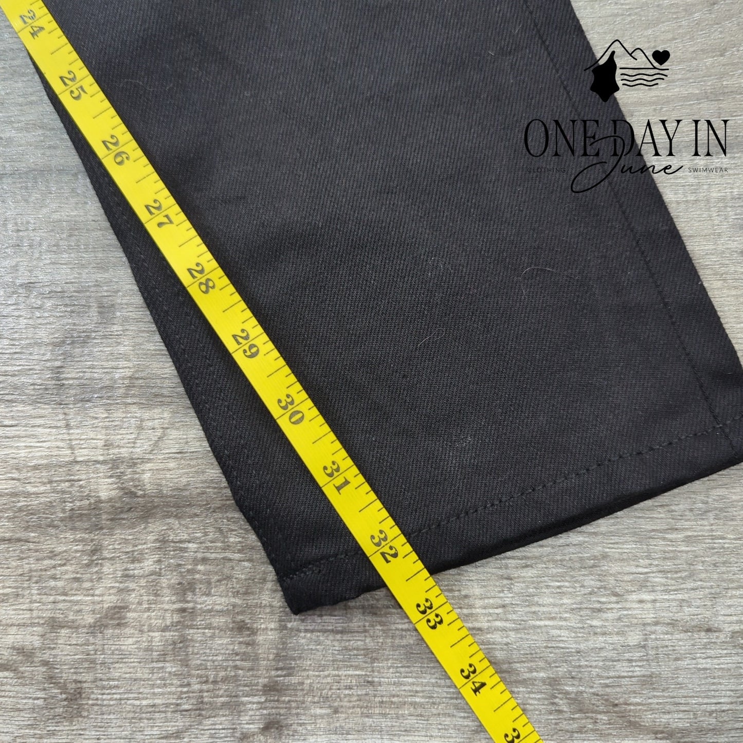 Armani Exchange J75 Slim Jeans Black Denim A|X NWT Size 30X32