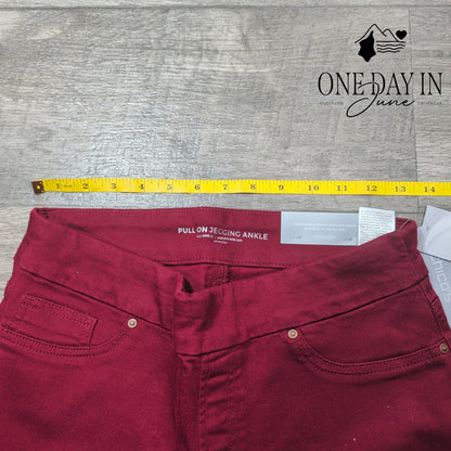 Chico's Pull On Jegging Ankle Jeans Cranberry Red NWT Size Chico's 00T (2T)