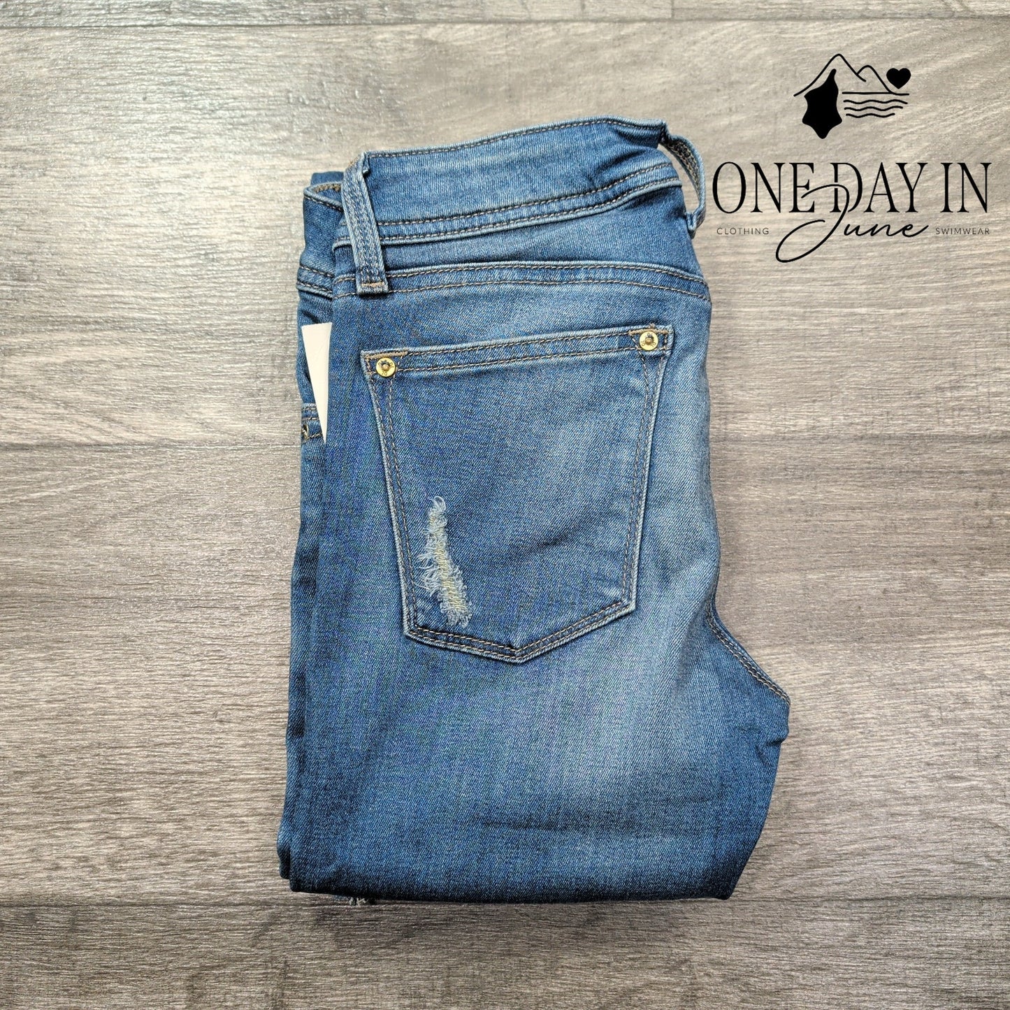 DL1961 Emma Legging Jeans Cascade Distressed Skinny NWT $178 Size 00 (24)