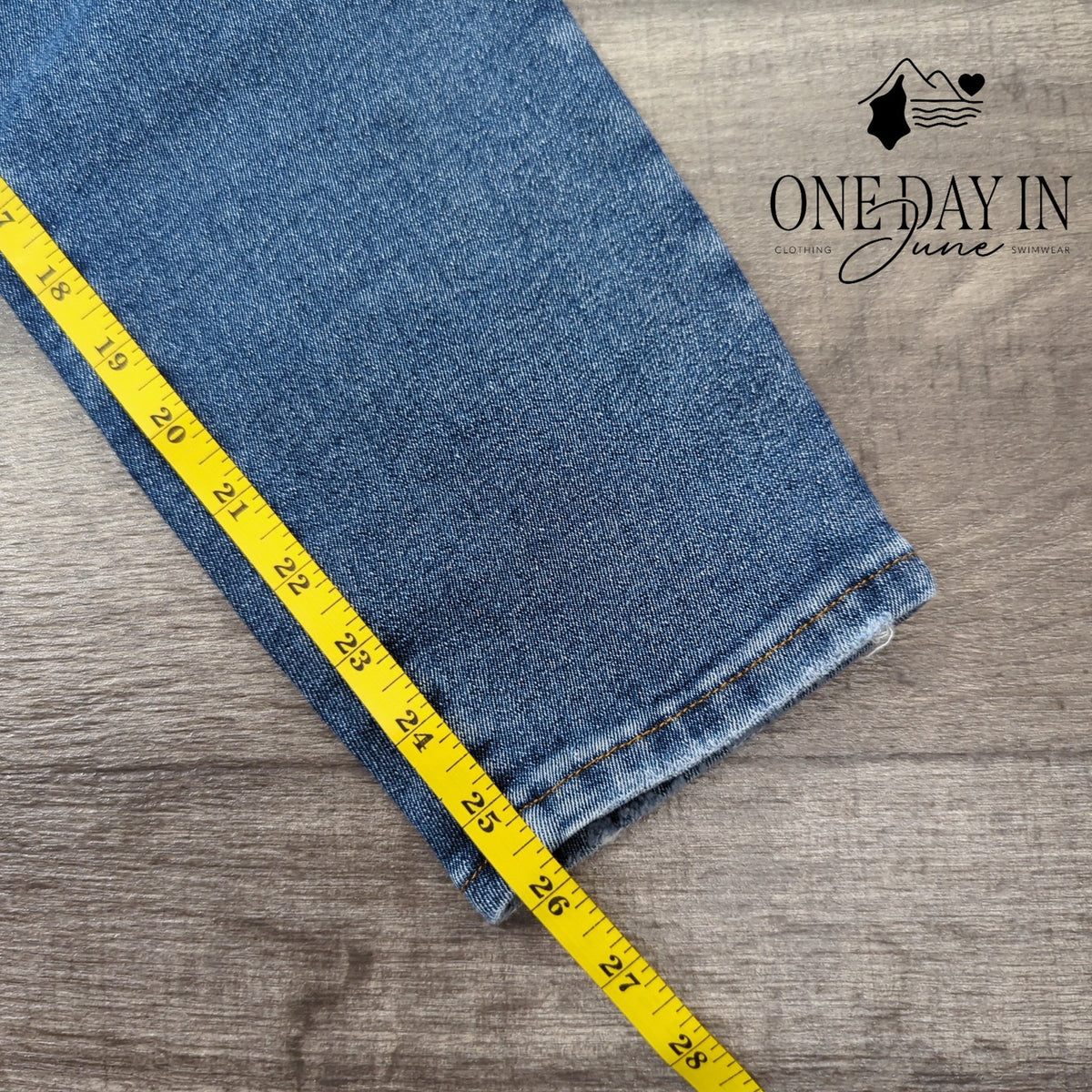 Good American Good Legs Crop Skinny Jeans Distressed Indigo NWT Size 12 (31)