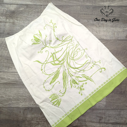 New York City Design Co. A-Line Skirt White Green Floral Beaded Y2K Size 4