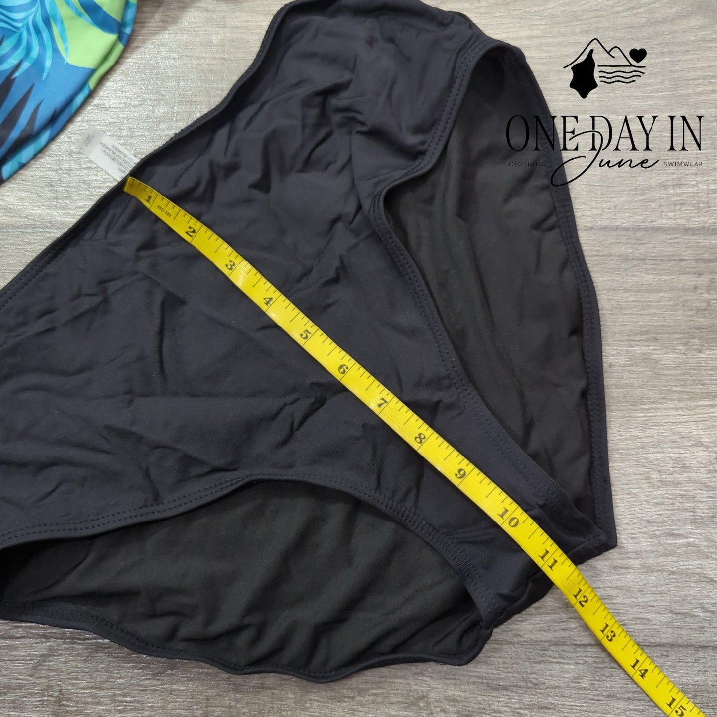 Tempt Me One Shoulder Tankini Swimsuit Size L