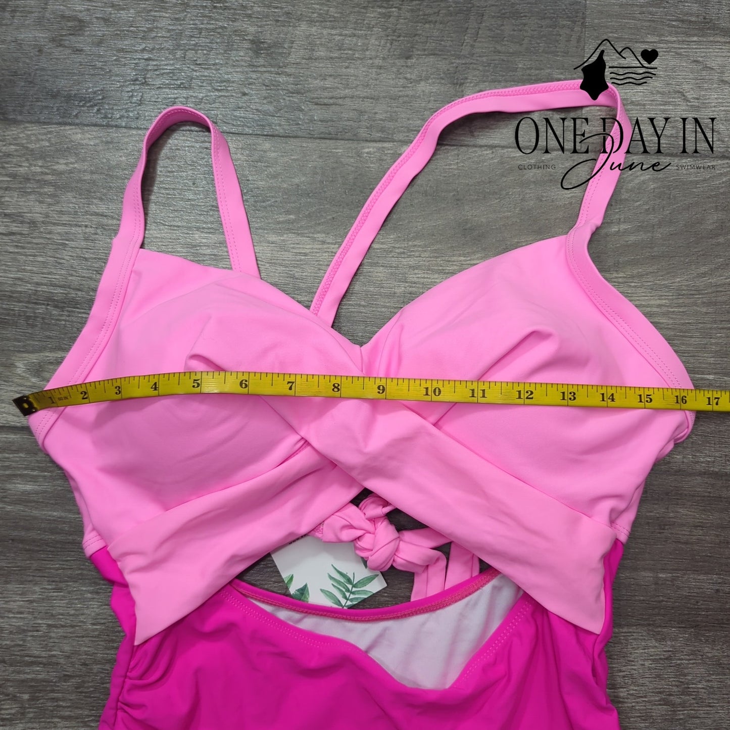 Eomenie Cross Front Cut Out One Piece Swimsuit Size L
