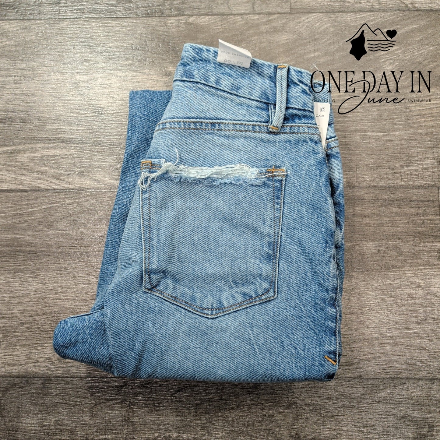 Good American Cropped Jeans Size 00 (24)