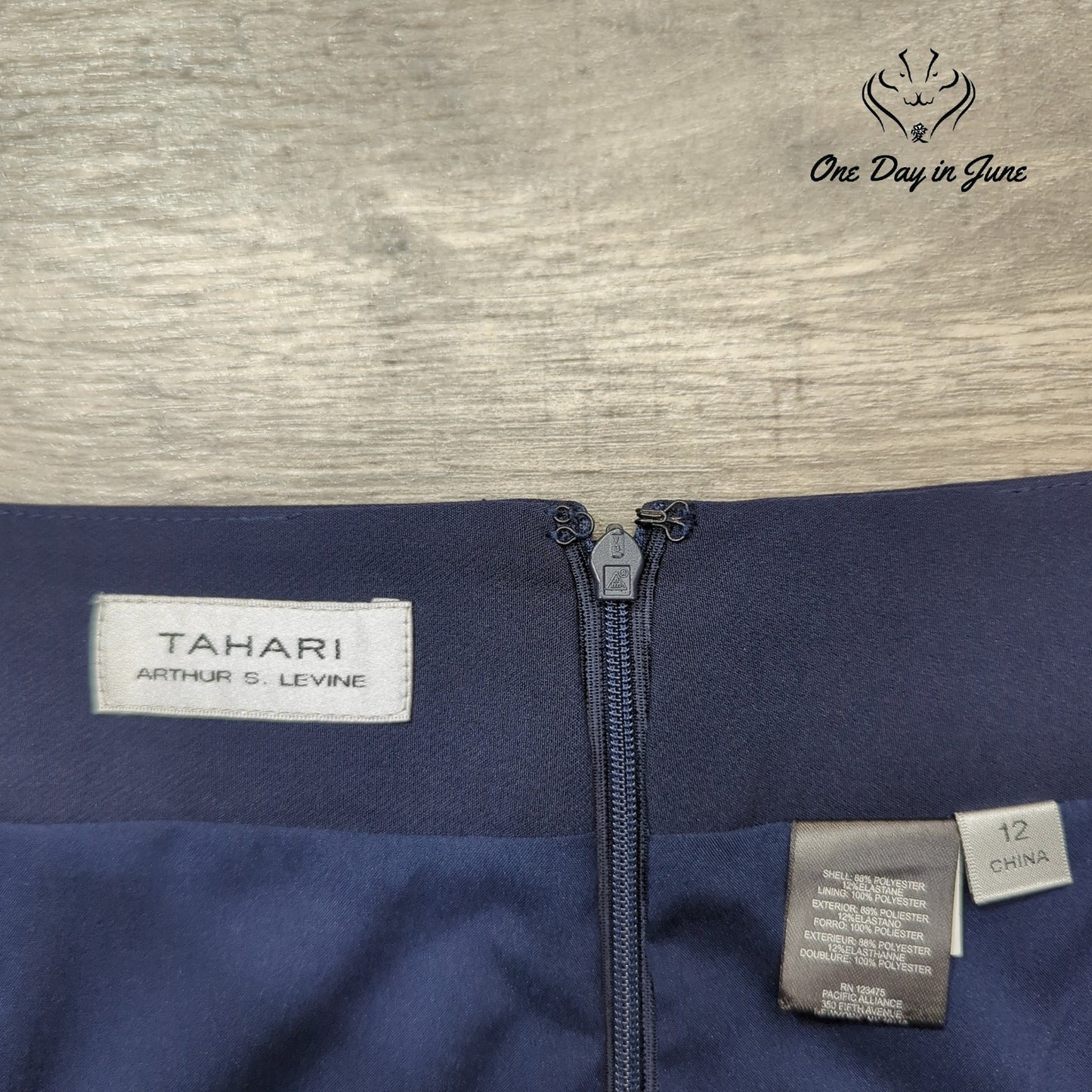 Tahari Pencil Skirt Size 12