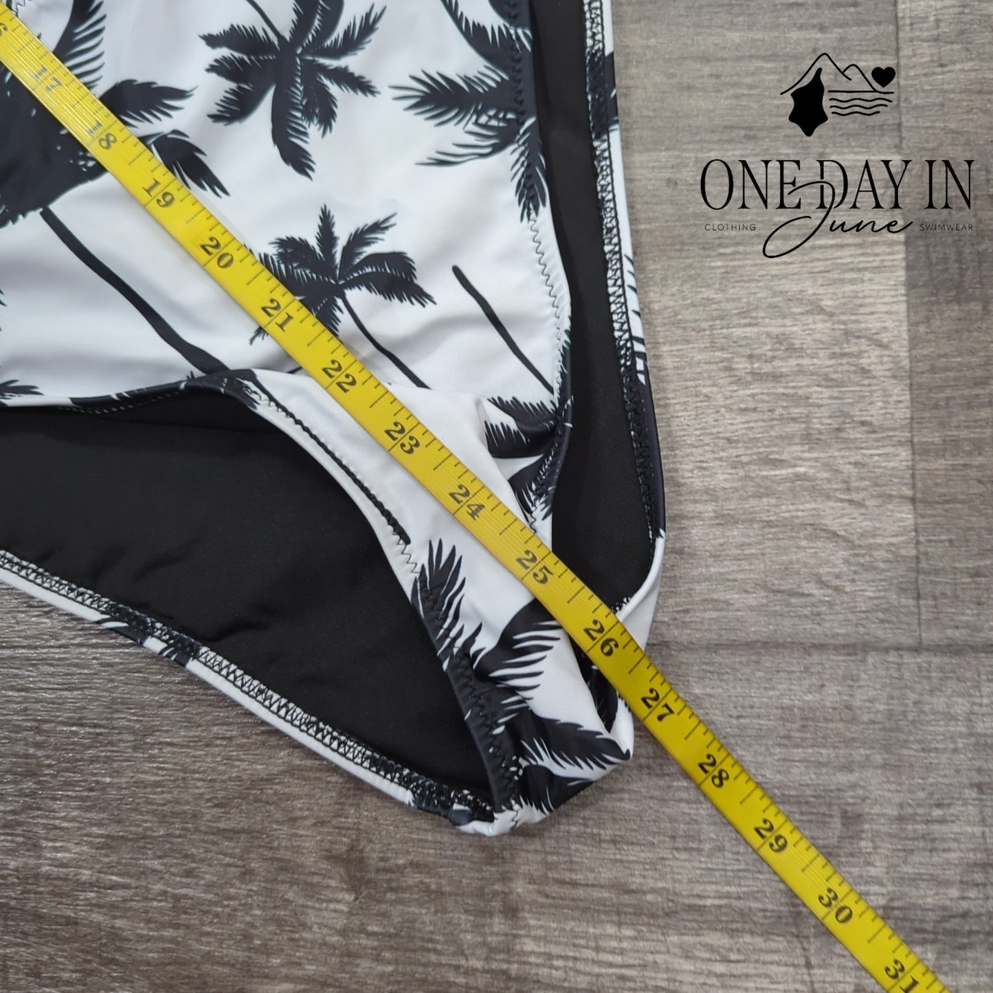 Meyeeka Lace Up Back Cut Out One Piece Swimsuit Size XL