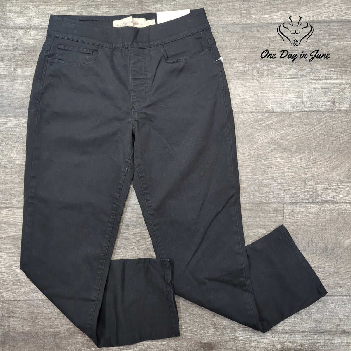 Soft Surroundings Ultimate Denim Pull On Straight Crop Jeans Black NWT Size XS