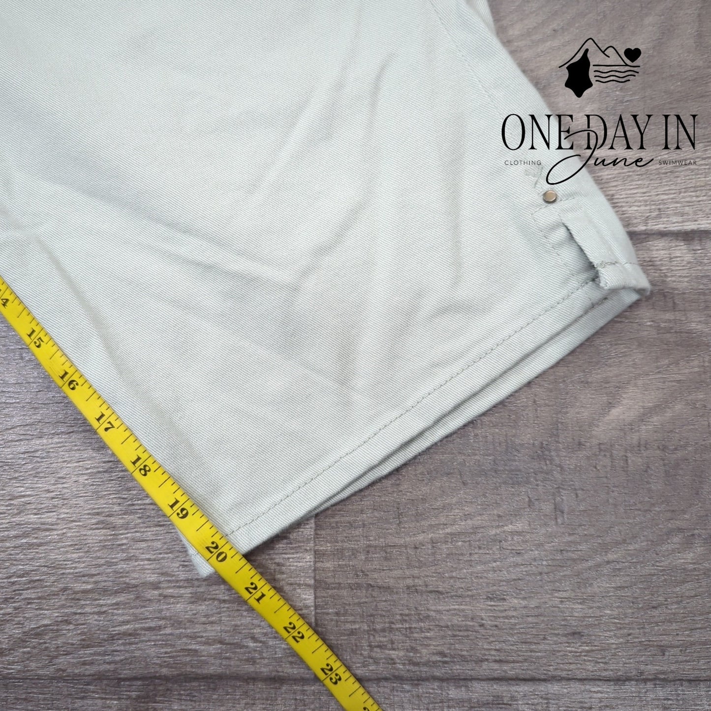 Gloria Vanderbilt Amanda plus Size Capri Jeans Size 22W