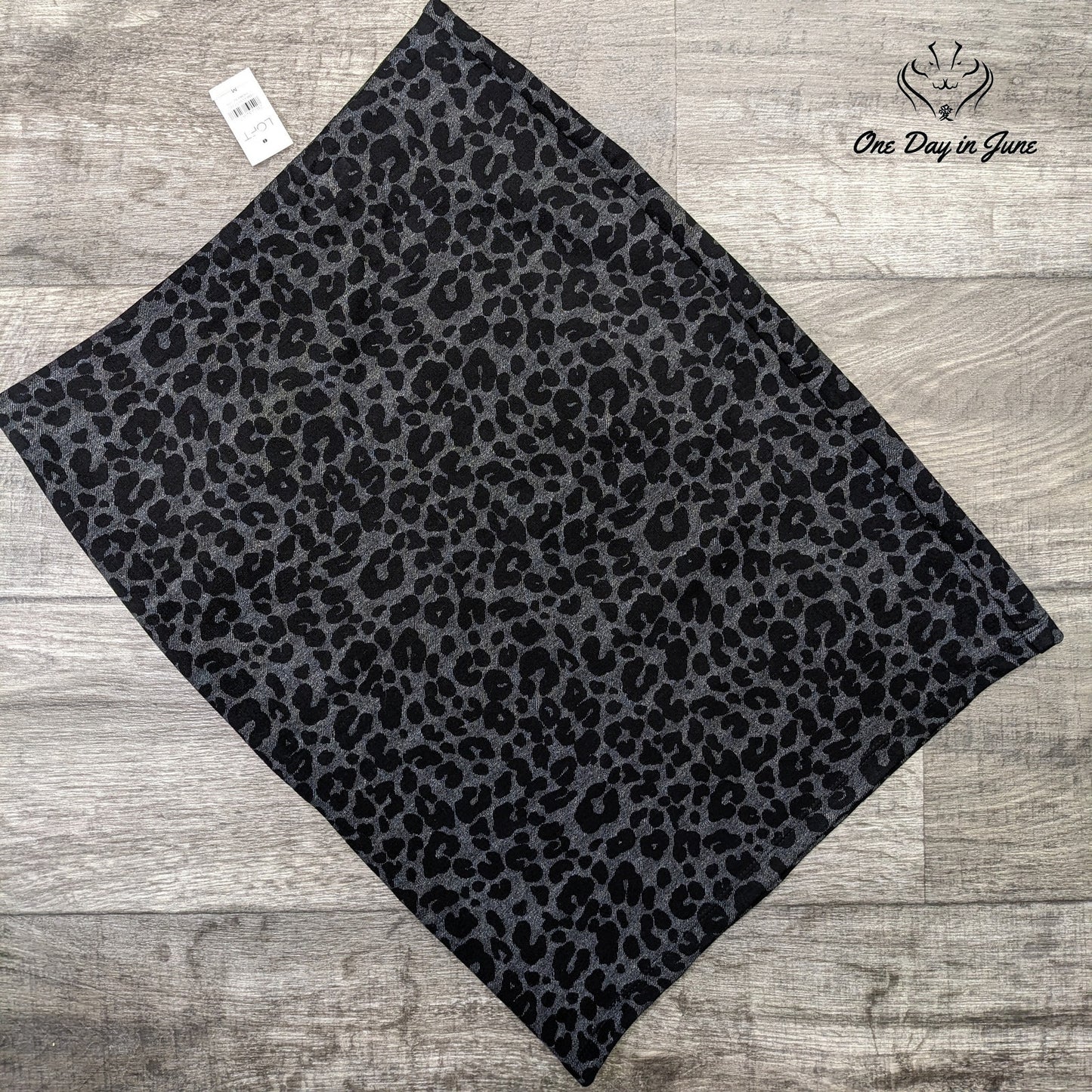 Loft Comfort Waist Leopard Skirt Size M