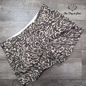 Loft Flat Front Shorts Black Beige Animal Print Casual Size 8