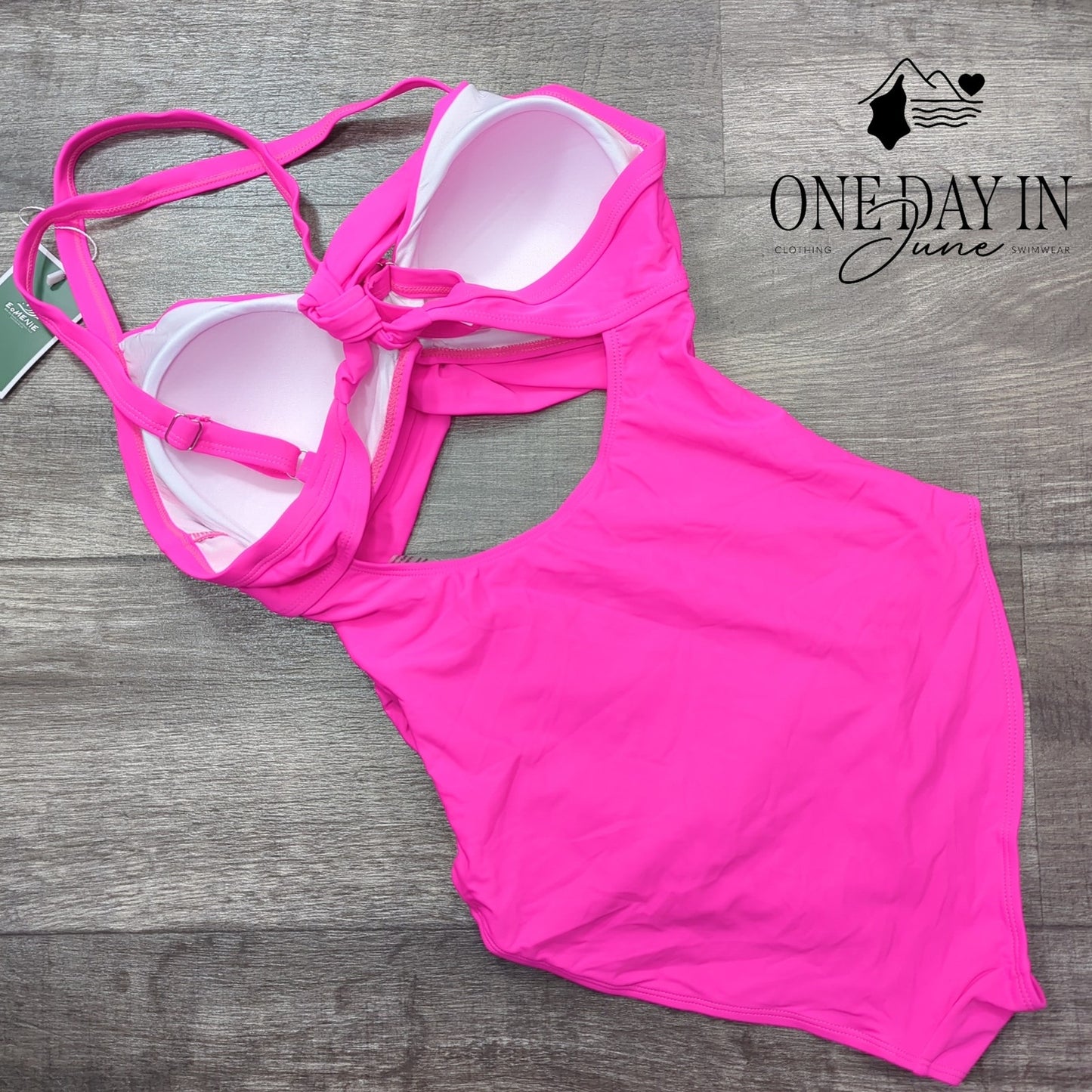 Eomenie Cross Front Cut Out One Piece Swimsuit Size M