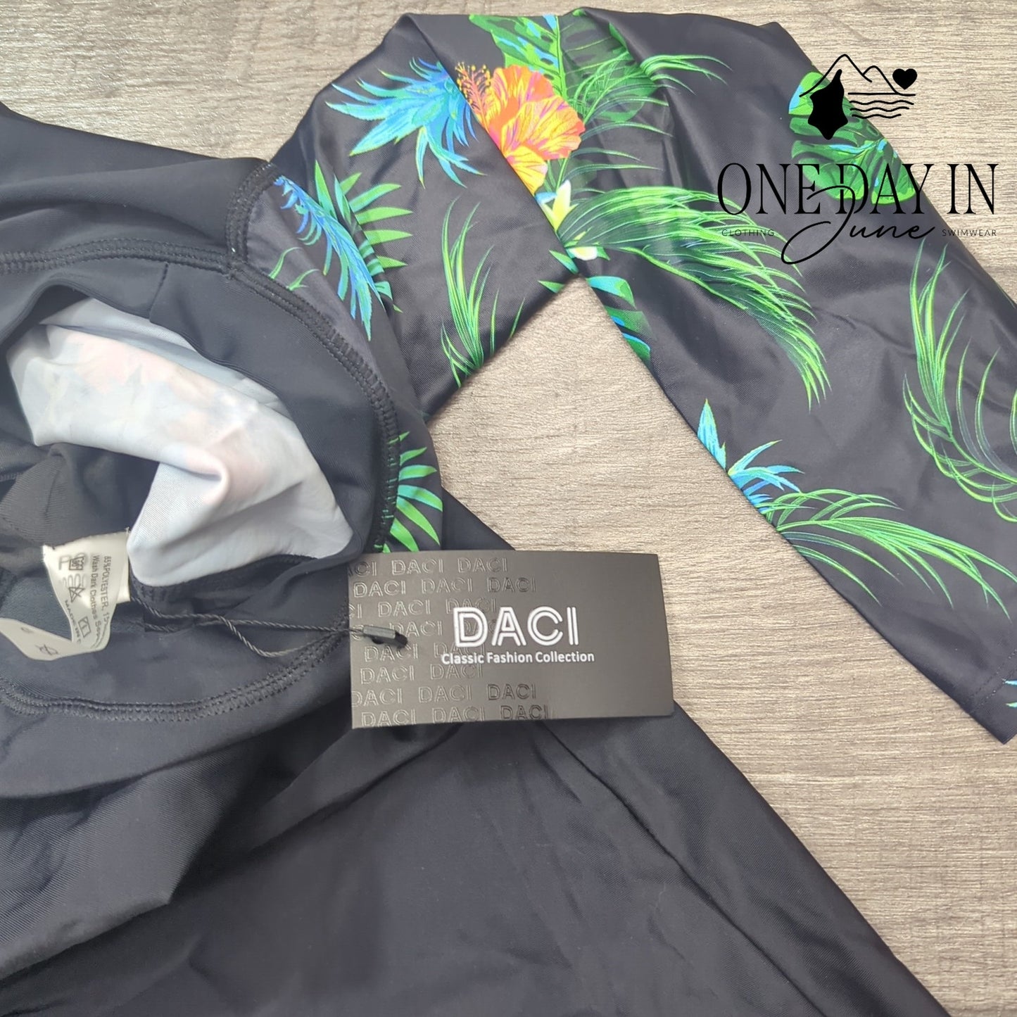 Daci Long Sleeve Rashguard Tankini Swimsuit Size S