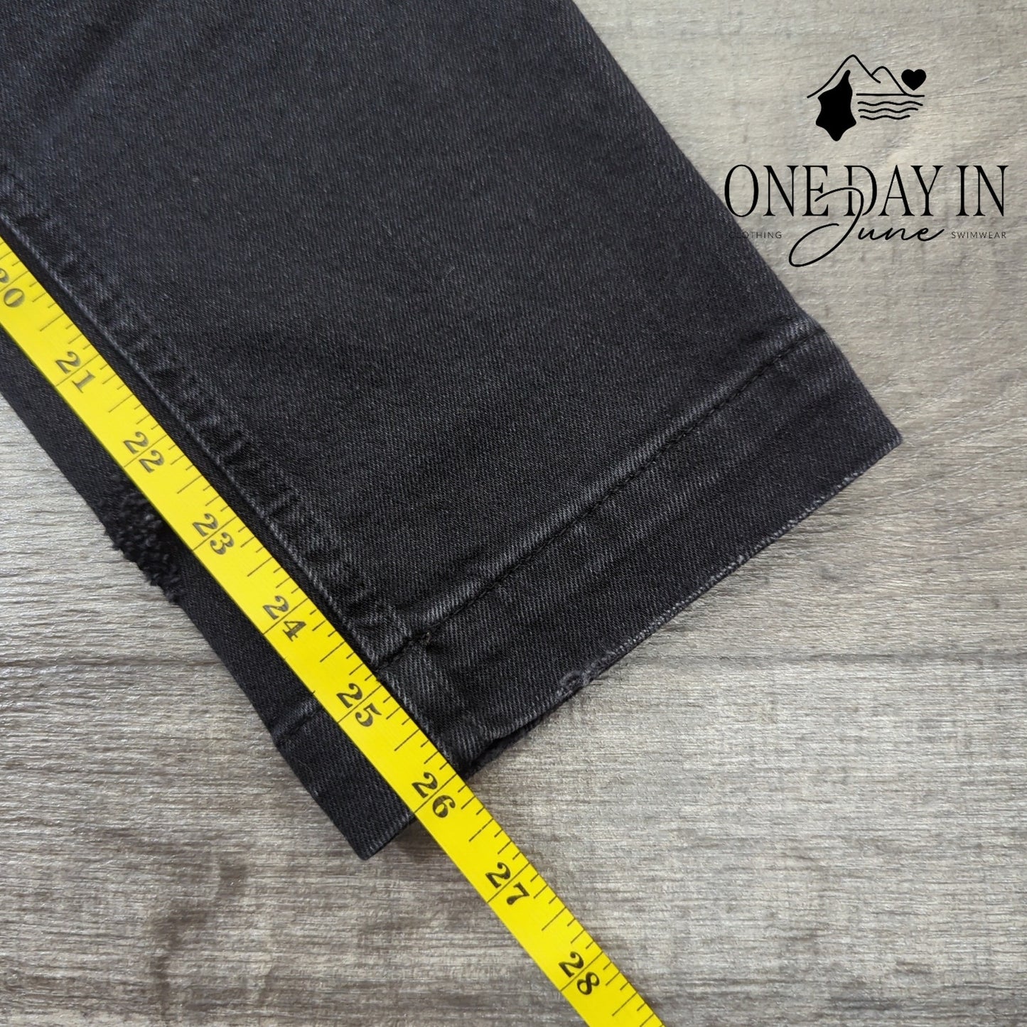 Pilcro and the Letterpress High Rise Slim Jeans Size 27 (4)