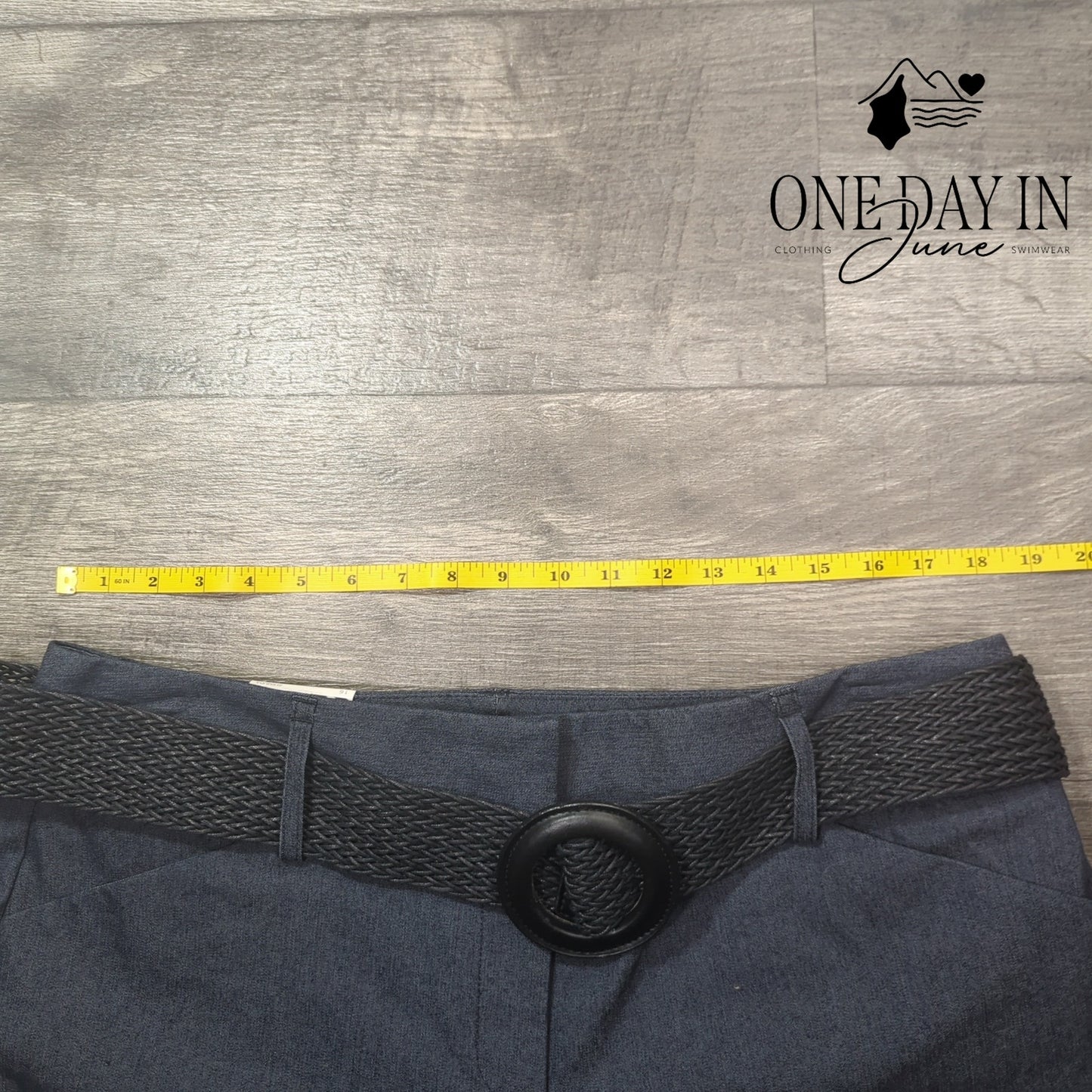 Dana Buchman Bermuda Shorts Size 16