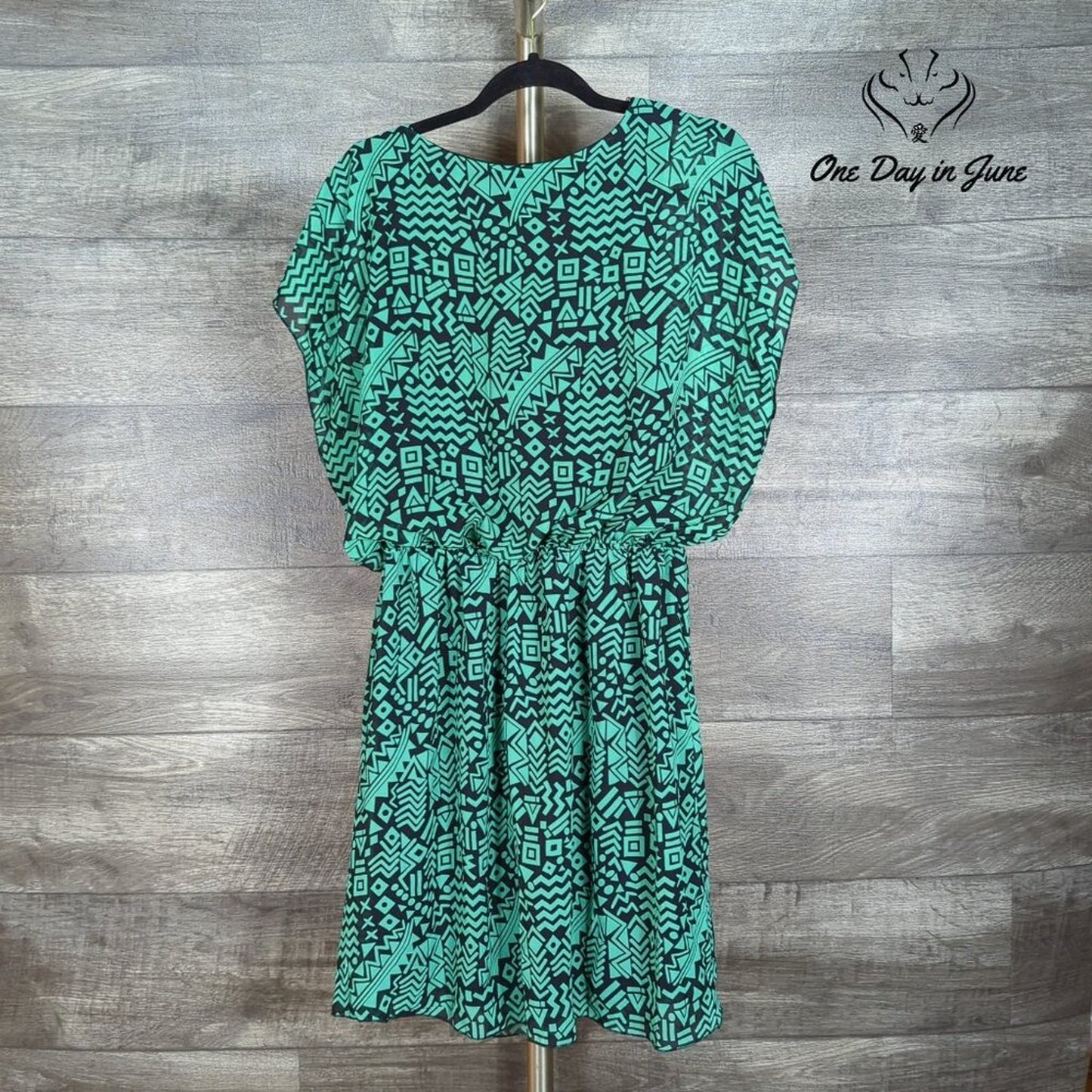 Espresso Sleeveless Short Dress Size 2X