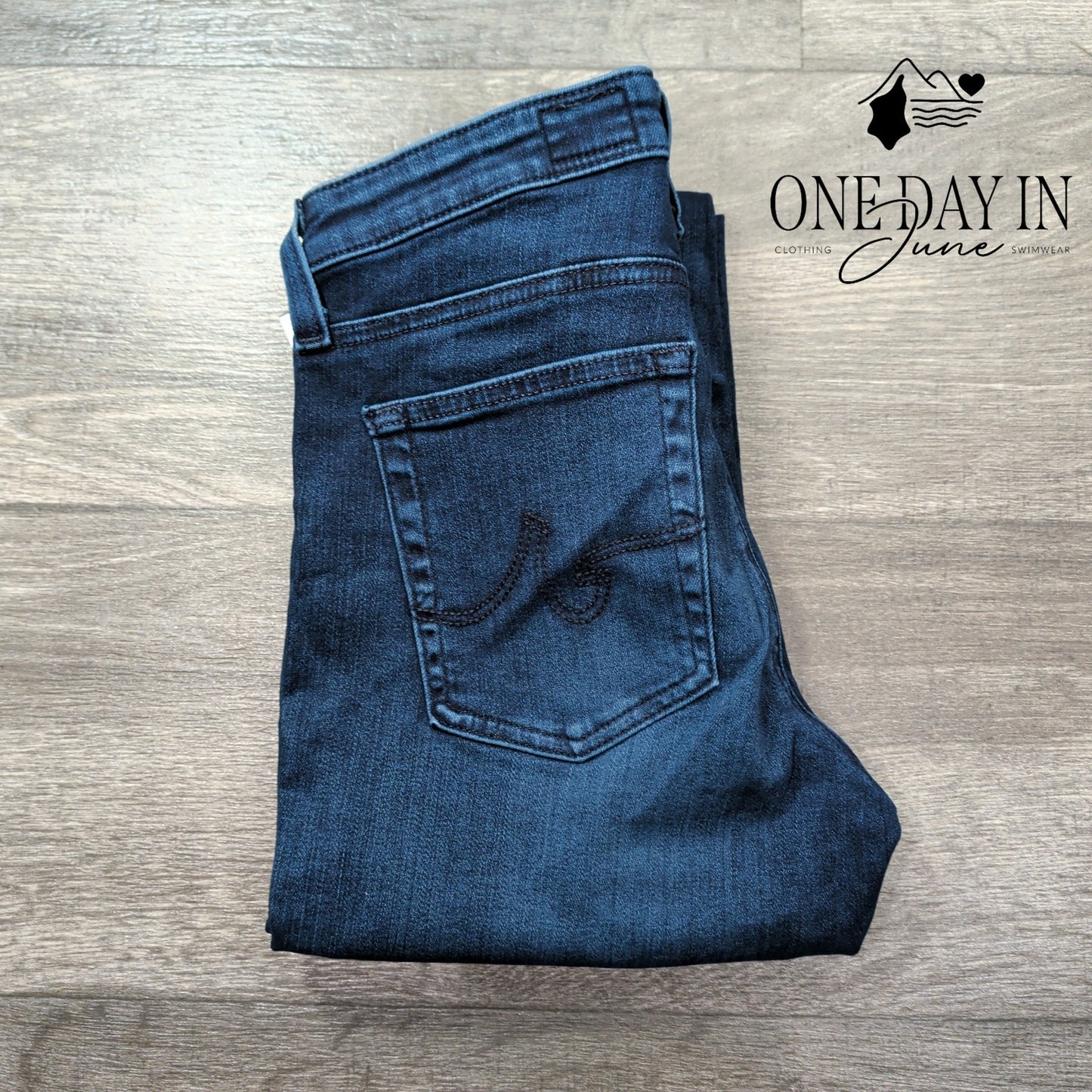 AG Adriano Goldschmied Straight Leg Jeans Dark Wash Stretch NWT $215 Size 4 (27)