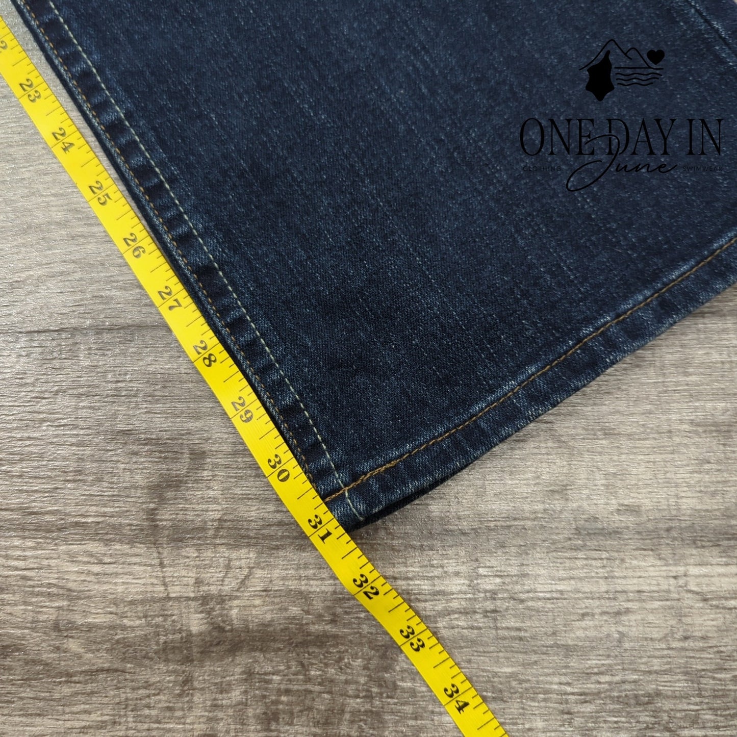 Apt. 9 Modern Fit Bootcut Jeans Size 6