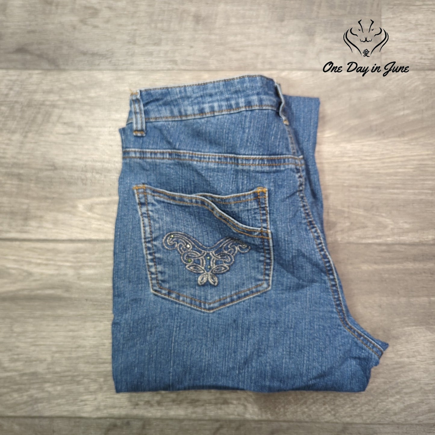 Bill Blass Stretch Bootcut Jeans Size 8